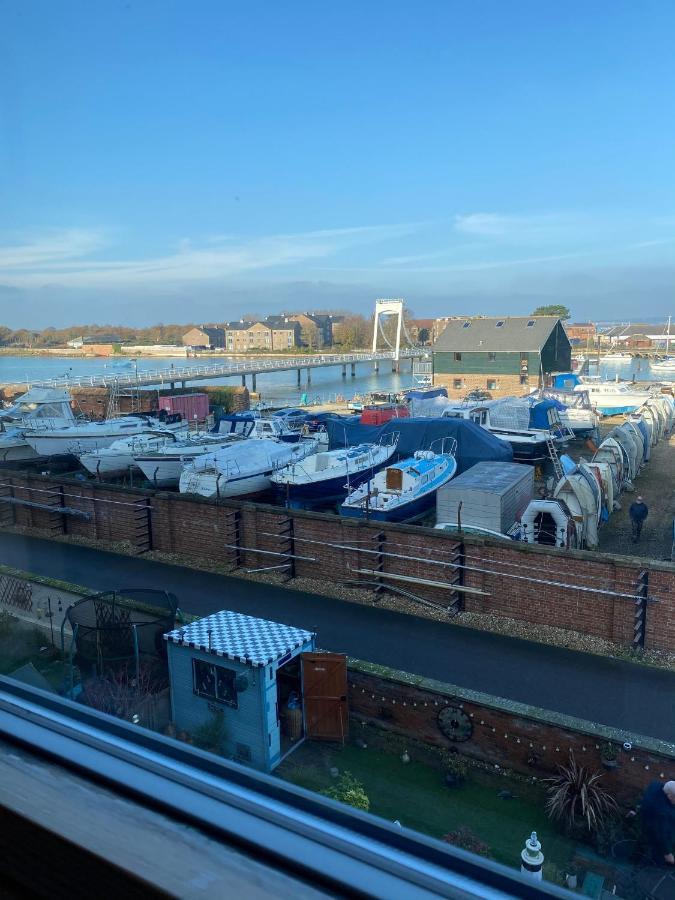 Stunning Marina Apartment Gosport Portsmouth Екстер'єр фото