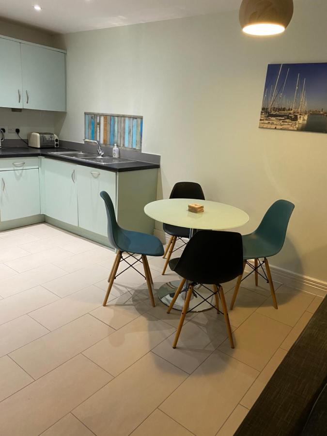 Stunning Marina Apartment Gosport Portsmouth Екстер'єр фото