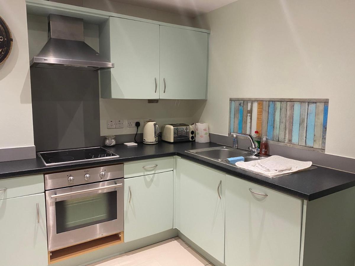 Stunning Marina Apartment Gosport Portsmouth Екстер'єр фото