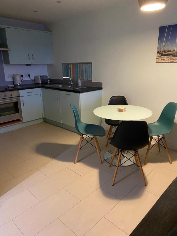 Stunning Marina Apartment Gosport Portsmouth Екстер'єр фото