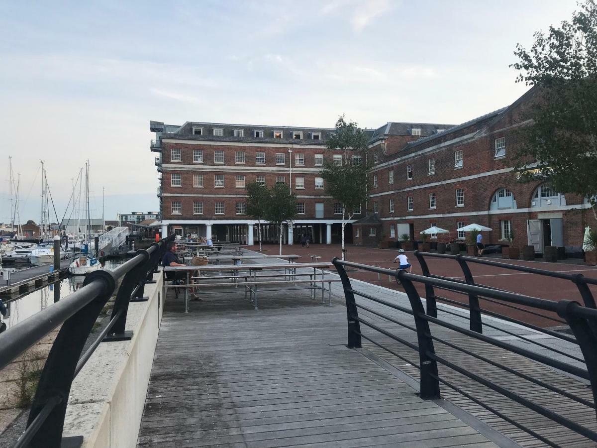 Stunning Marina Apartment Gosport Portsmouth Екстер'єр фото
