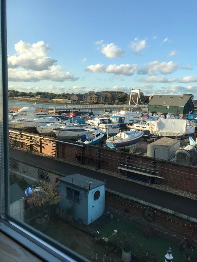 Stunning Marina Apartment Gosport Portsmouth Екстер'єр фото